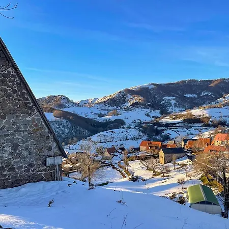Maison Avec Vue Incroyable Au Coeur Des Volcans D'auvergne Saint-Cirgues-de-Jordanne