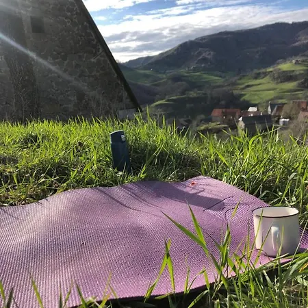 Maison Avec Vue Incroyable Au Coeur Des Volcans D'auvergne Дом отдыха *